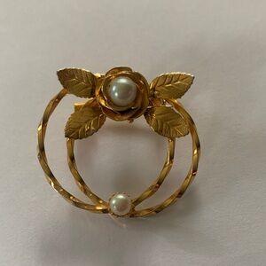 Gold Floral Brooch with Pearls